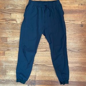 Outdoor Voices Mens Nylon Weather Resistant Jogger Pants